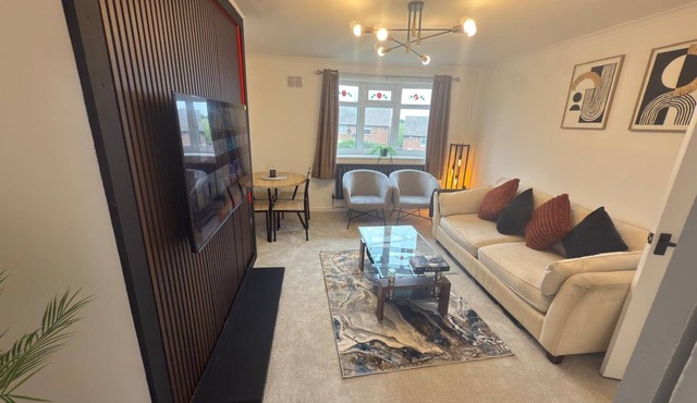 Luxury 2 Bedroom Apartment