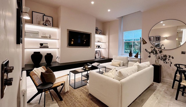 Luxury 2 Bedroom Apartment in Central Todmorden