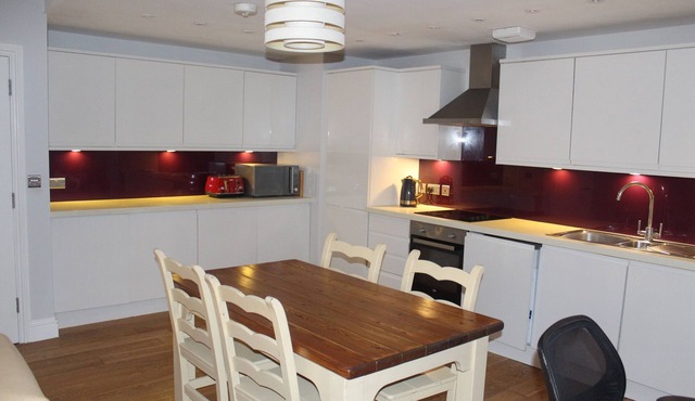 Luxury 2 bedroom apartment in Central Newbury