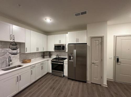 Luxury 2-bedroom Apartment