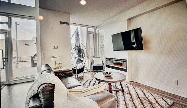 Luxury 2 Bedroom Family Size Condo