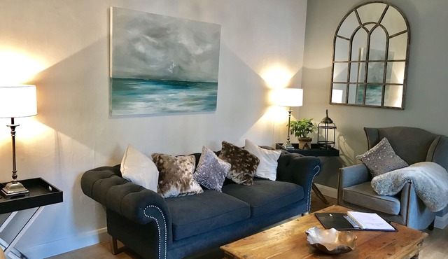 Luxury 2 bedroom ground floor apartment near Peak District