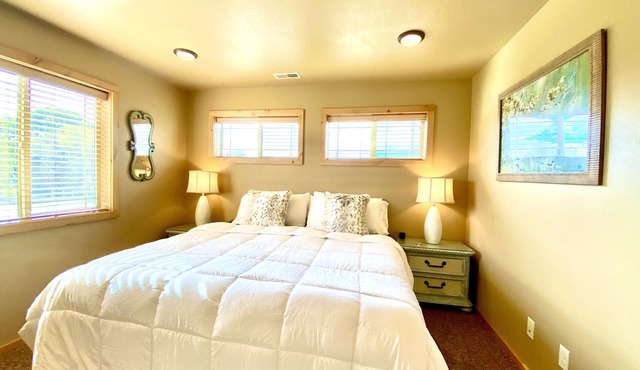 Luxury 2 bedroom King Suite-Free Breakfast #6