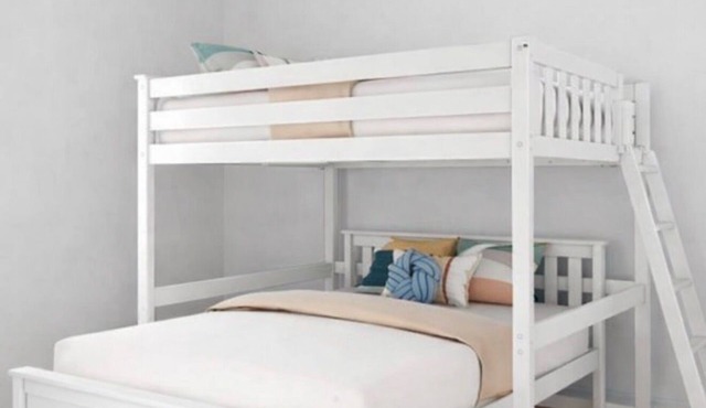 Luxury 2 beds 1 bath Suite