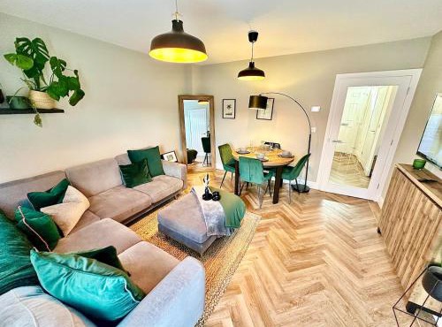 Luxury 2 beds, en suite & garden