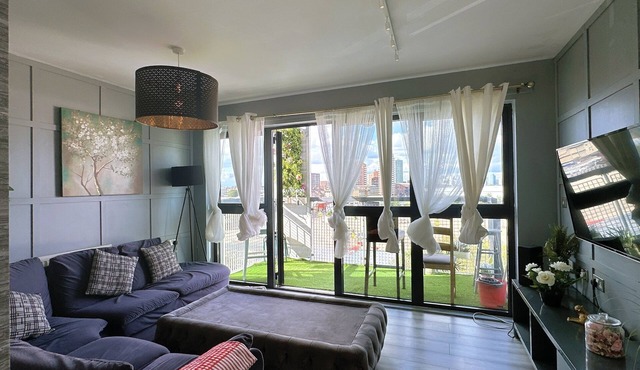 Luxury 2 BR Flat in Canary Wharfnn