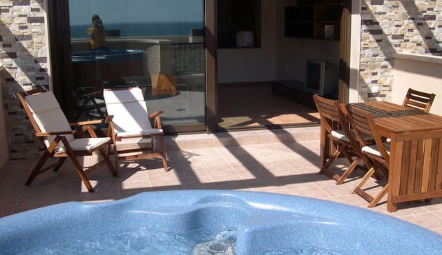 Luxury 2-storey townhouse facing the best beach. Private outdoor SPA.