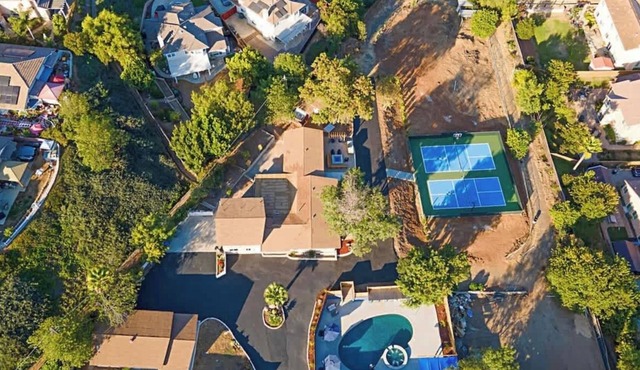 Luxury 2 Unit Home: Private Pool, Hot Tub & Games!