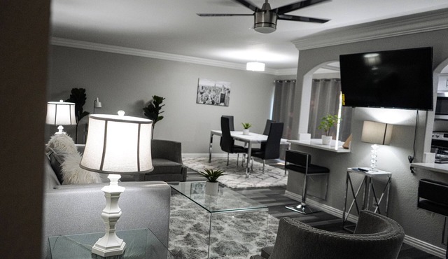 Luxury 2bd 2bth Condo w/King/2 separate twin beds