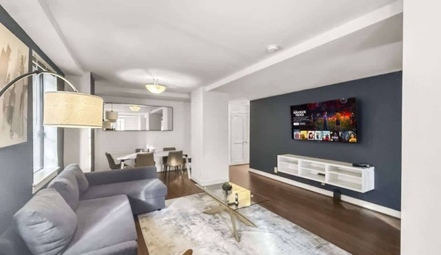 Luxury 2BD | Center City | 5 Beds | By JFK plaza