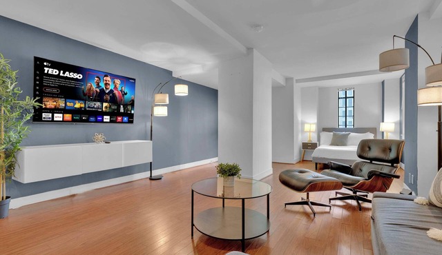 Luxury 2BD | Center City | 5 Beds | By JFK plaza