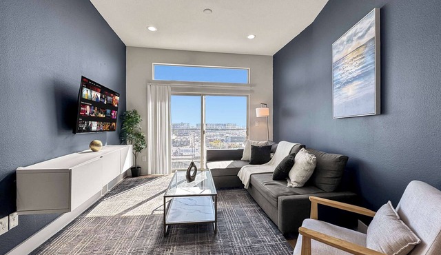 Luxury 2BD in Deep Ellum w/Pool Gym Free Parking