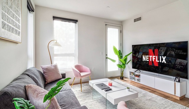 Luxury 2bdr in Culver City with Pool, Gym, Free Parking