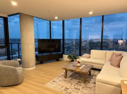 Luxury 2BR 2BA Penthouse with panoramic water view