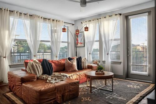 Luxury 2BR Cedr Sprgs area with Parking, Pool, Gym