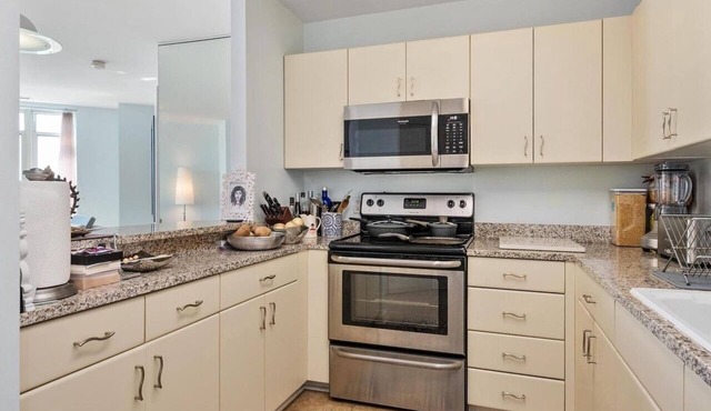 Luxury 2BR Condo w/Stunning Water Views!