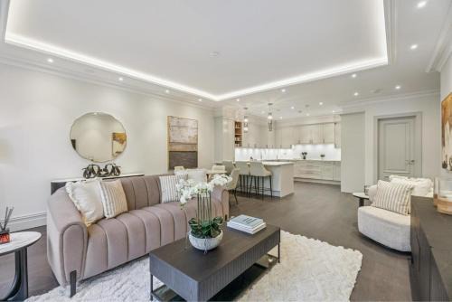 Luxury 2BR Flat in Exclusive Gated Development