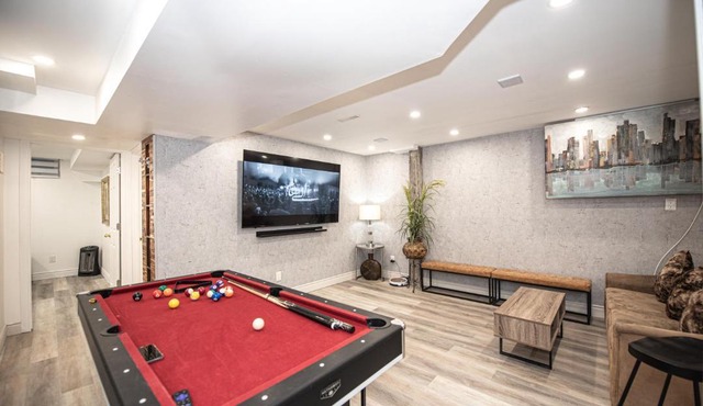 Luxury 2BR Guest Suite