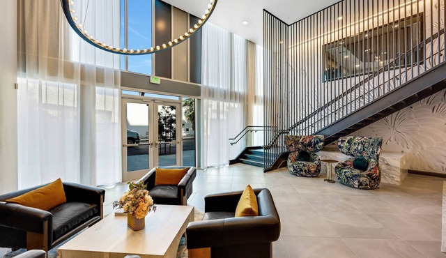 Luxury 2BR Hollywood Sign View by Oneluxstay
