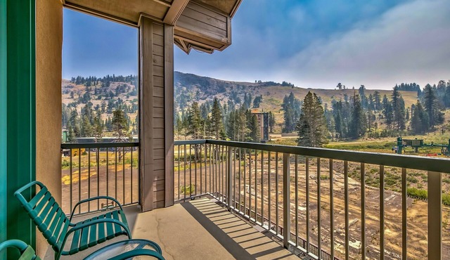 Luxury 2br + Loft, Lodge At Kirkwood Unbeatable Location 2 Bedroom Condo by RedAwning