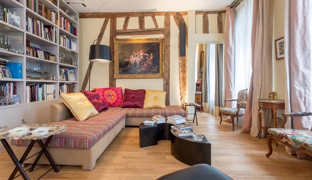 Luxury 2BR Louvre Apartment AC Elevator Heart of Paris 1st Arr.