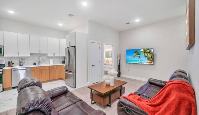 Luxury 2BR Near American Dream & NYC with Balcony with NYC Skyline View