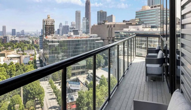 Luxury 2BR Presidential Suite Downtown Atlanta Sleeps 8