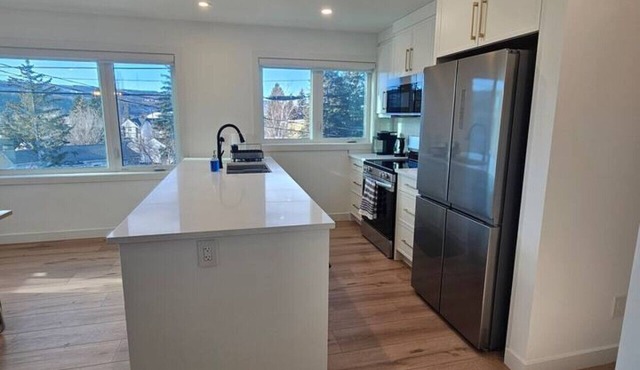 Luxury 2BR Suite Near Children’s Hospital & COP