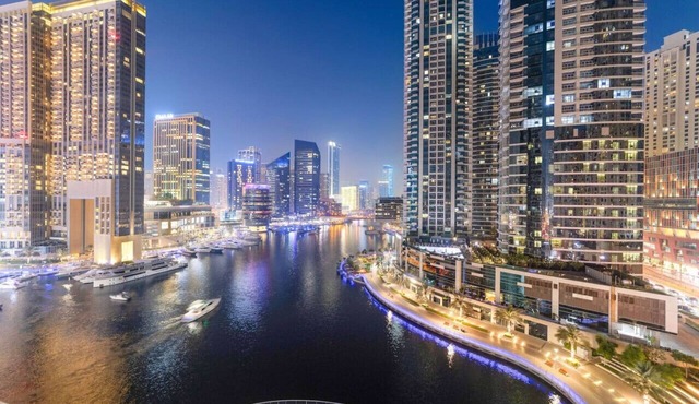 Luxury 2BR w/Stunning Dubai Marina Views Near JBR Beach