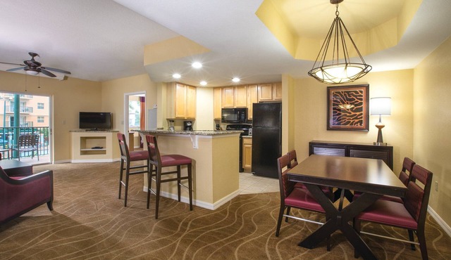 Luxury 2BR Wyndham Pompano Beach Gated Resort w/Spa, Tennis, Golf, Heated Pools