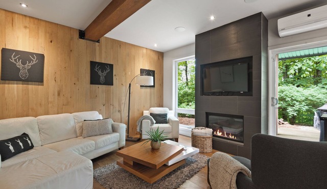 Luxury 3-bdrm condo in Bromont (P5) in quiet area with outdoor courtyard