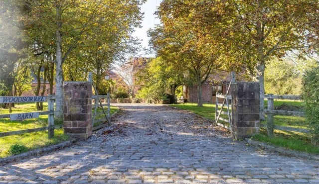 Luxury 3 bed Cottage just three miles outside the market town of Nantwich.