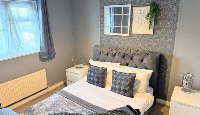 Luxury 3 Bed House Near Ashford International