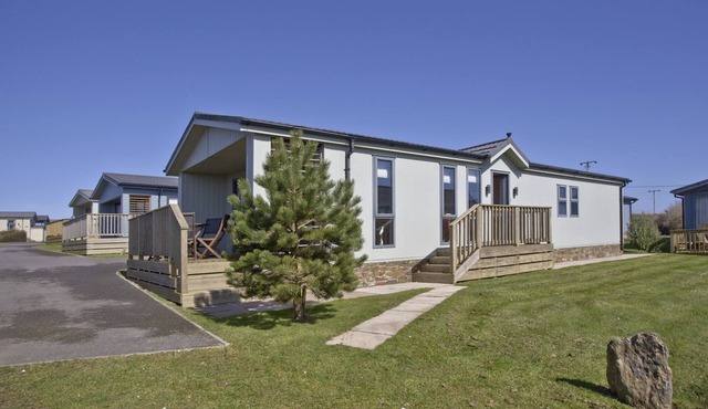 Luxury 3 bed Lodge In Soar, Salcombe, Devon, Sea & Country views