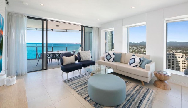 Luxury 3-Bed Ocean View Apartment at Soul