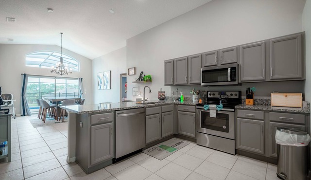 Luxury 3 Bed, Relaxing Home near Mt. Dora, FL