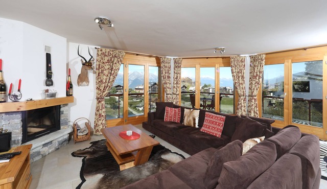 Luxury 3 bed ski chalet-apartment in Haute-Nendaz ,Switzerland.
