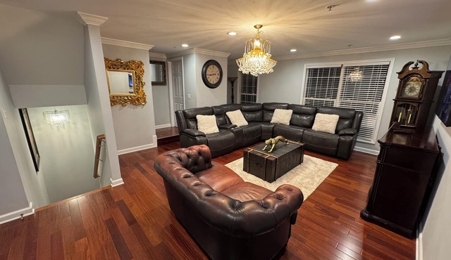 Luxury 3-bed Townhome W/Modern finishes & Easy access to Baltimore &Annapolis.