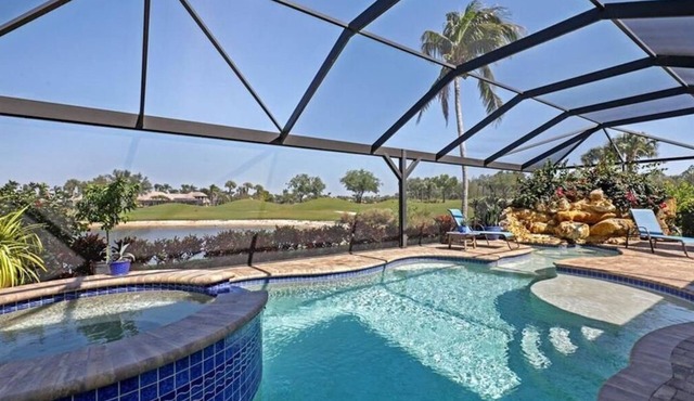 Luxury 3 Bedroom 3 Bath pool home in Kensington Golf and CC