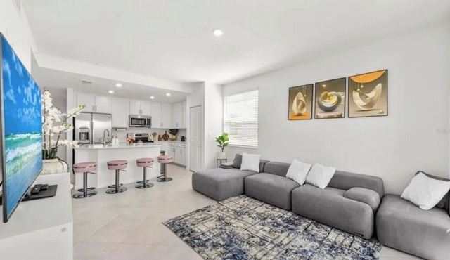 Luxury 3-bedroom condo in beautiful Wellen Park