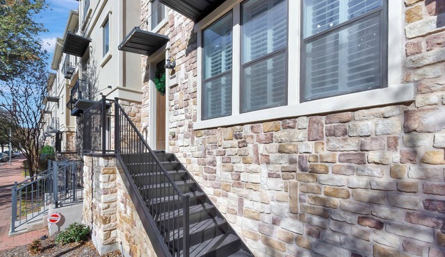 Luxury 3-bedroom corporate townhome with WiFi, AC, garage at The Shops at Legacy