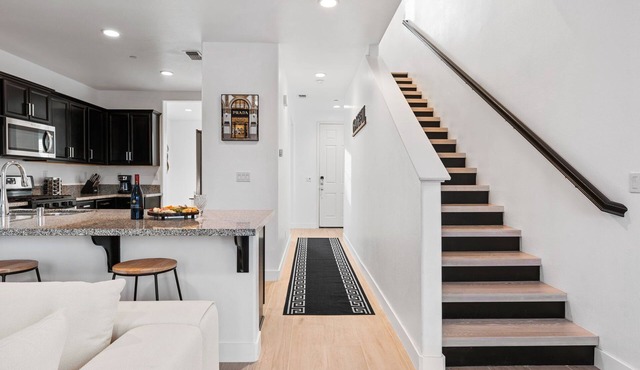 Luxury 3 bedroom House/Designer