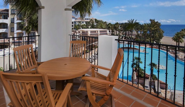 Luxury 3 Bedroom Ocean Front Serviced Apartment at Marriott's Playa Andaluza