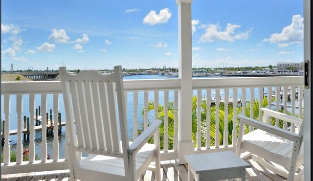 Luxury 3-Bedroom Waterfront Home with Pool AND Dock!