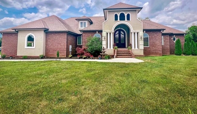Luxury 3 bedroom with mountain views