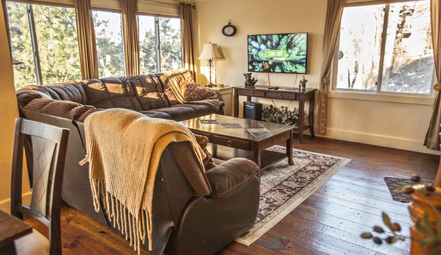 Luxury 3 Br 2 Bath Condo With Steam Shower Ski Golf Relax