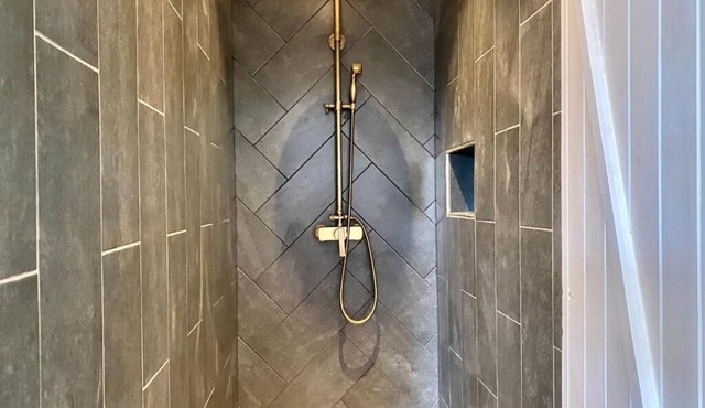 Luxury 3 Bedroom Gîte-Plunge Pool near Narbonne & Canal du Midi. Up to 6 Guests