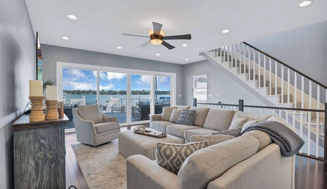 Luxury 3-Level Waterfront| Stunning Views+Dock