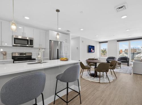 Luxury 3BR 2BA apt near Harvard with Free Parking