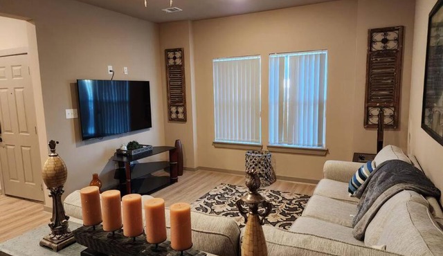 Luxury 3BR Apt-Pet-Parking-Wi-Fi